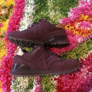 New Balance leather maroon sneakers